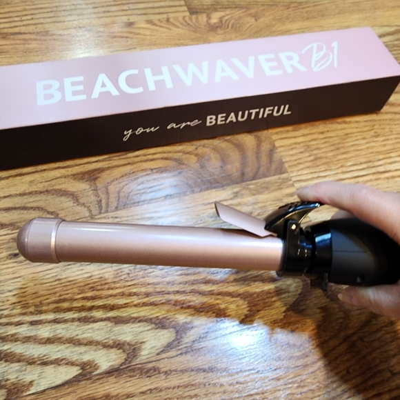 Beachwaver B1 Rotating Curling Iron in Midnight Rose - Picture 5 of 11